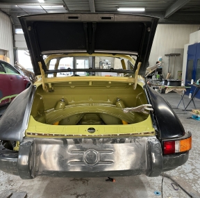 2025 911 2.7l Carrera Backdate bdd314d5_a6fd_4e4b_8001_d4ba1362a40b.jpg